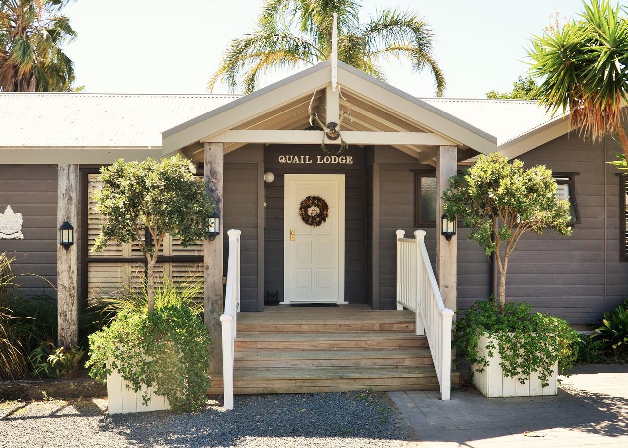 Quail Lodge Nz Snells Beach ภายนอก รูปภาพ